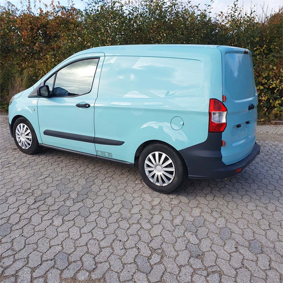 Ford Transit Courier 1,0 Ecoboost - Malá dodávka: obrázek 4 Ford Transit Courier 1,0 Ecoboost - Malá dodávka: obrázek 4
