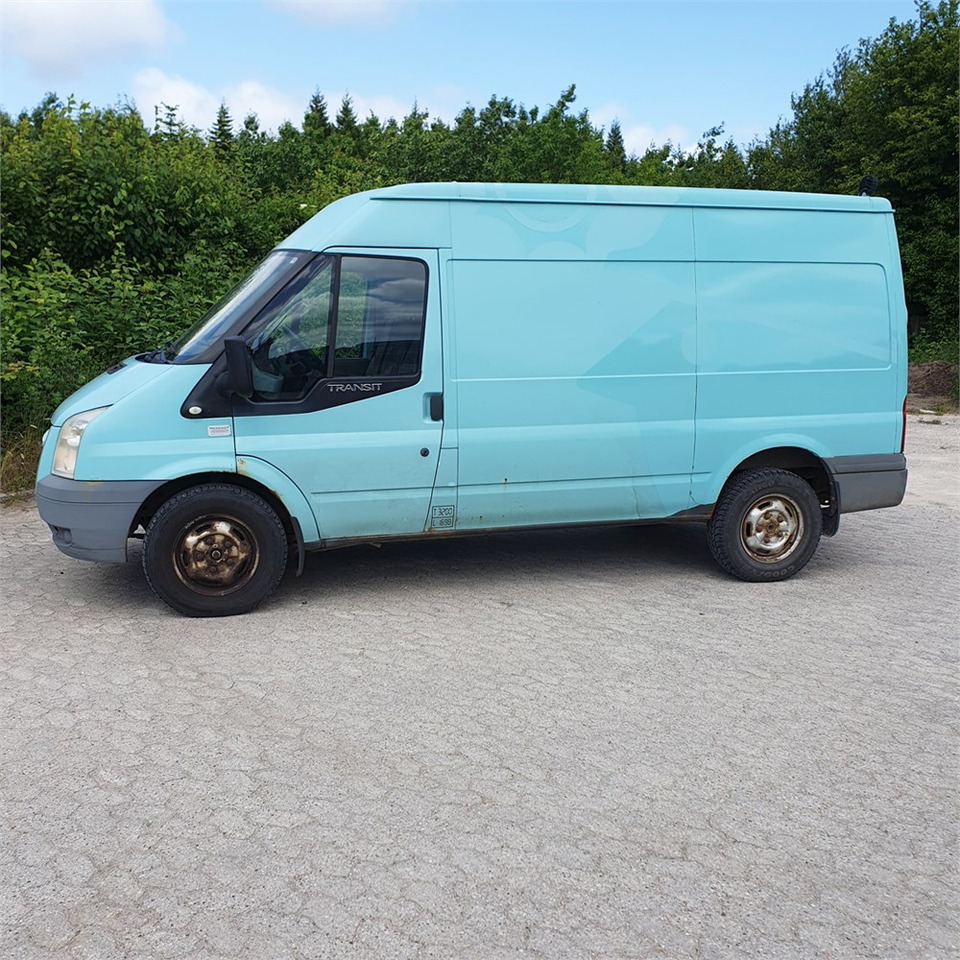 Ford Transit Van 2,4 Tdci 350m Rwd - Furgon: obrázek 3 Ford Transit Van 2,4 Tdci 350m Rwd - Furgon: obrázek 3