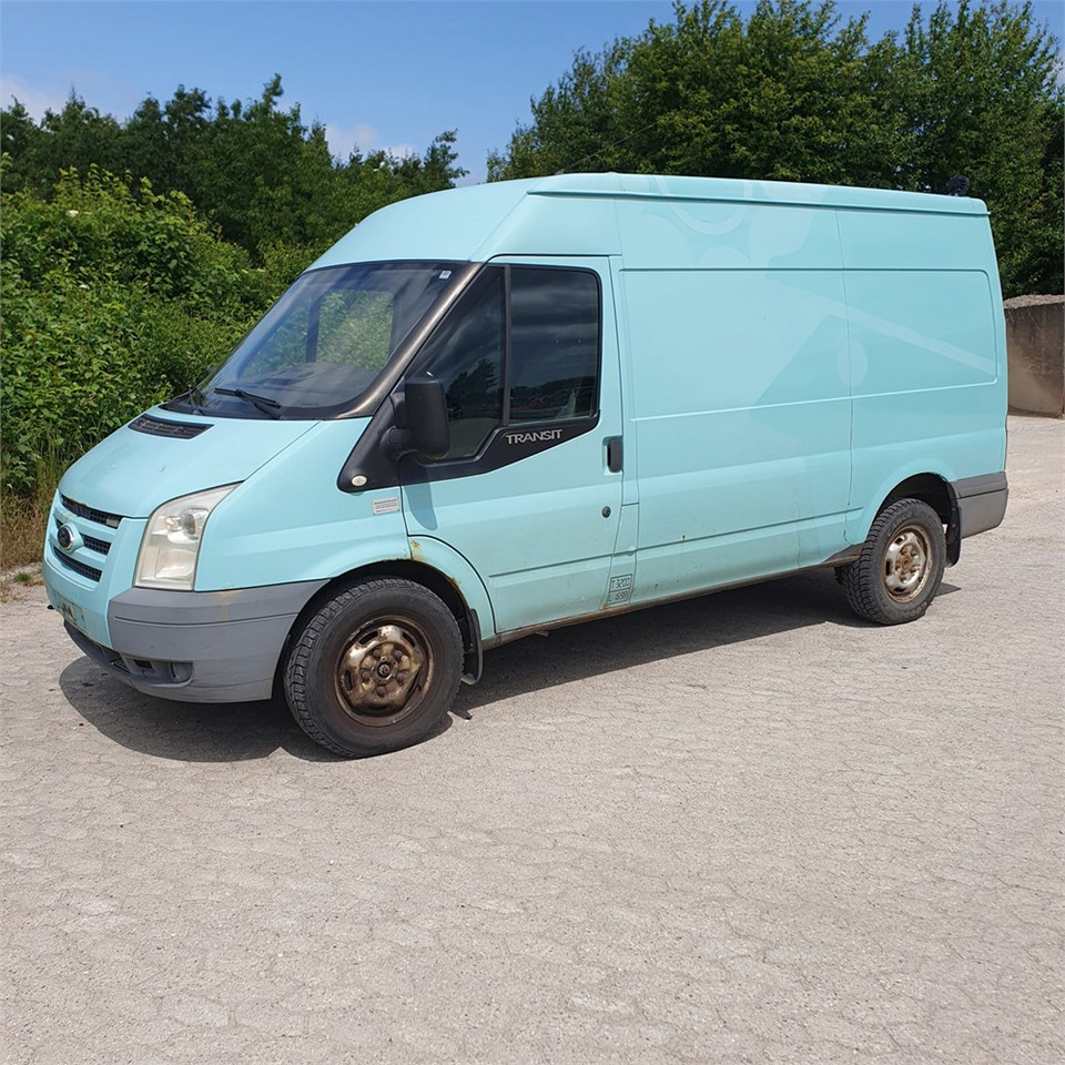 Ford Transit Van 2,4 Tdci 350m Rwd - Furgon: obrázek 1 Ford Transit Van 2,4 Tdci 350m Rwd - Furgon: obrázek 1