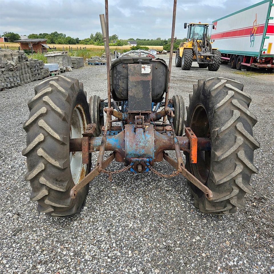 Fordson Dexta - Traktor: obrázek 5 Fordson Dexta - Traktor: obrázek 5