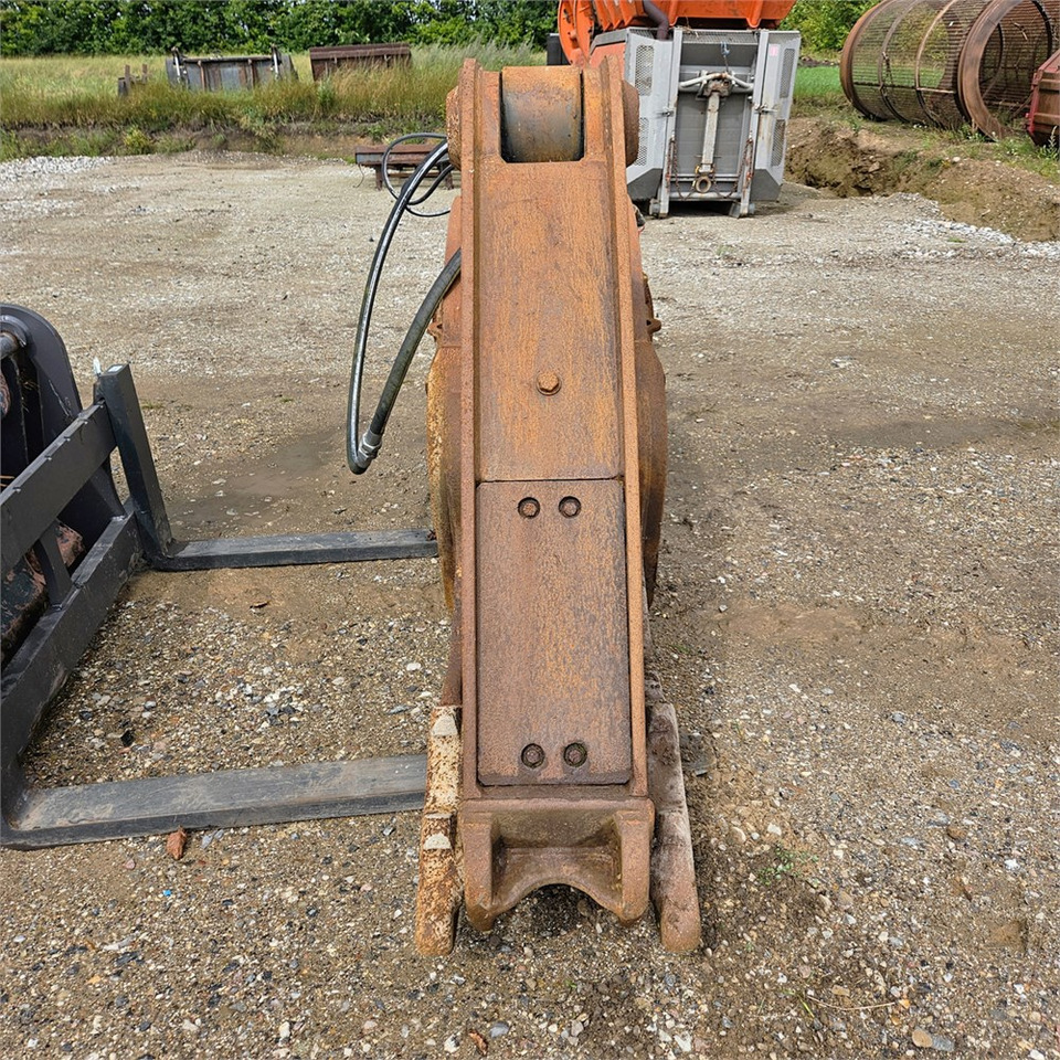 Furukawa VM25-ER - Demoliční nůžky pro Rýpadlo: obrázek 2 Furukawa VM25-ER - Demoliční nůžky pro Rýpadlo: obrázek 2