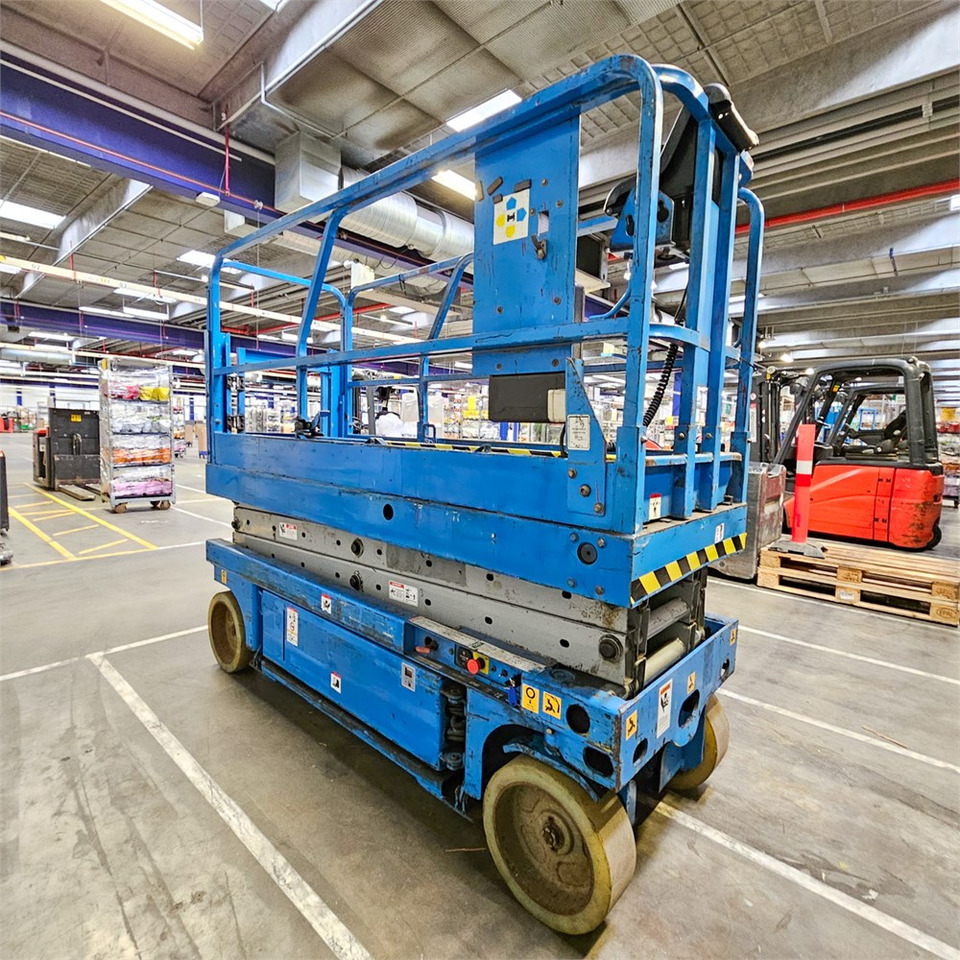 Nůžková plošina Genie GS2032: obrázek 6 Nůžková plošina Genie GS2032: obrázek 6