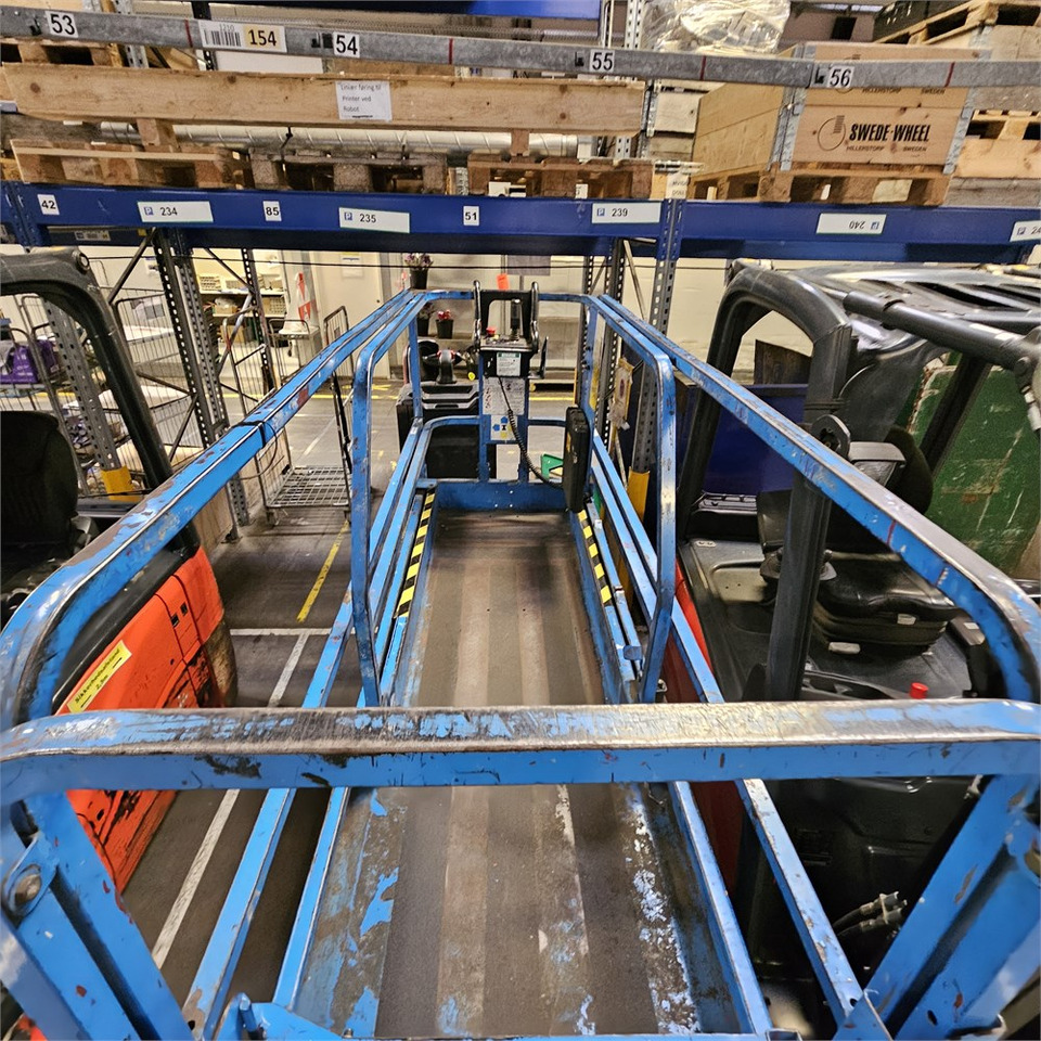 Nůžková plošina Genie GS2032: obrázek 9 Nůžková plošina Genie GS2032: obrázek 9