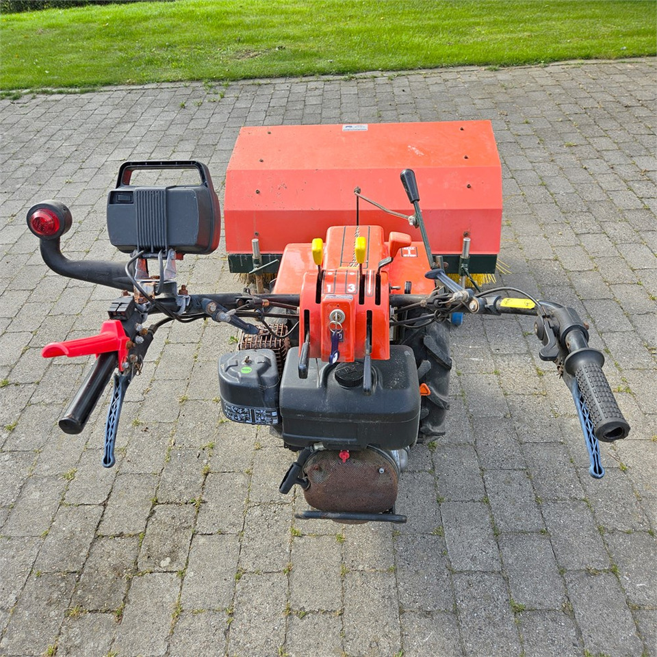 Goldoni FC 950P - Jednoosý traktor: obrázek 4 Goldoni FC 950P - Jednoosý traktor: obrázek 4