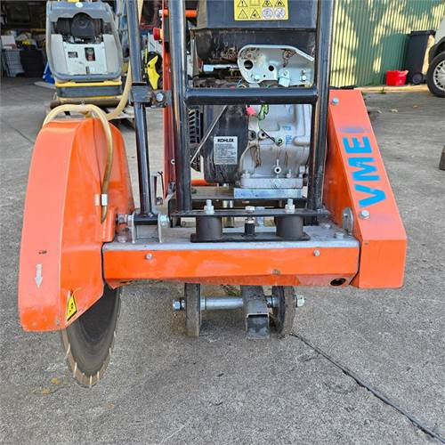 Gölz FS170 - Technika pro ukládaní asfaltu: obrázek 5 Gölz FS170 - Technika pro ukládaní asfaltu: obrázek 5