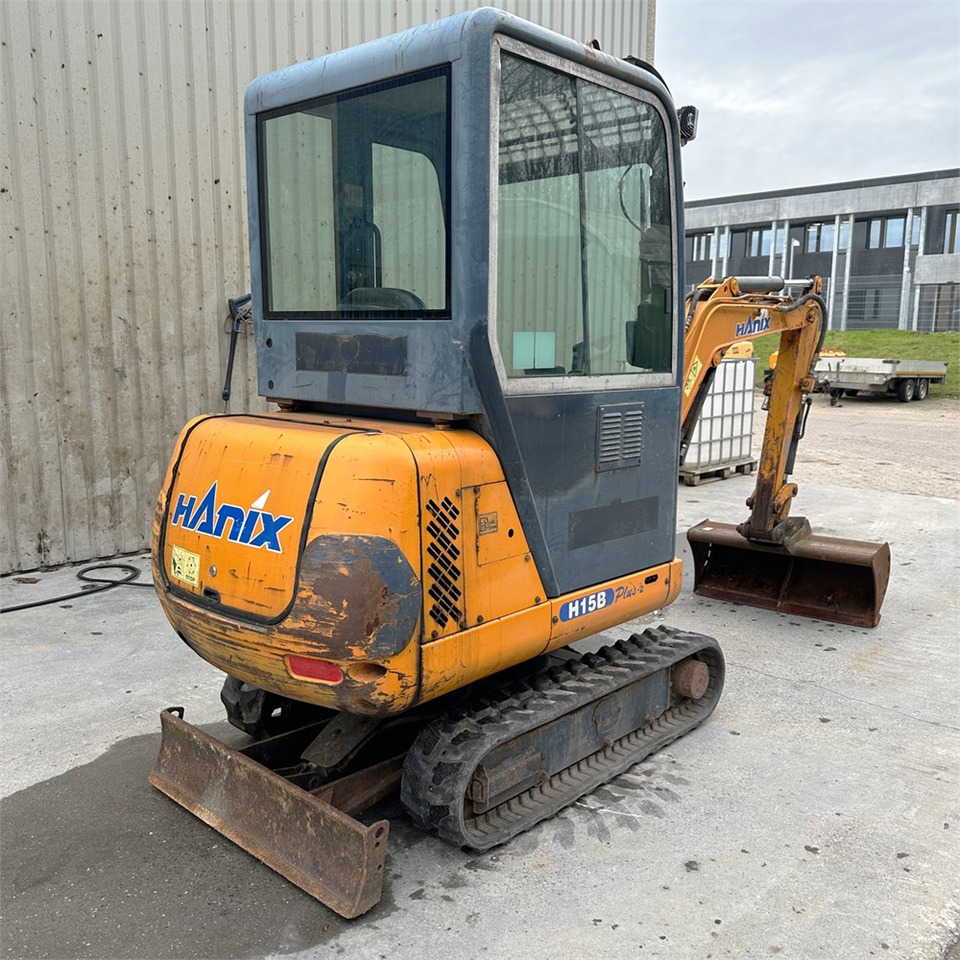 Hanix H15B - Mini rýpadlo: obrázek 5 Hanix H15B - Mini rýpadlo: obrázek 5