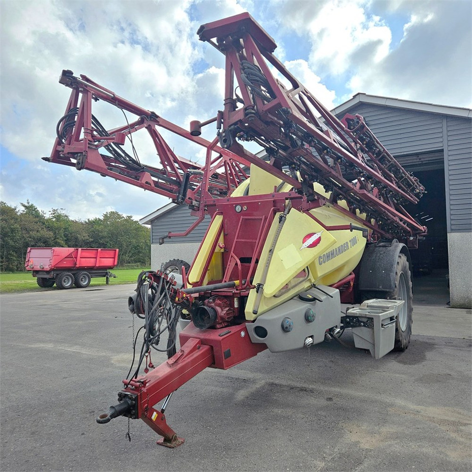 Hardi CM 11 - Postřikovač: obrázek 3 Hardi CM 11 - Postřikovač: obrázek 3