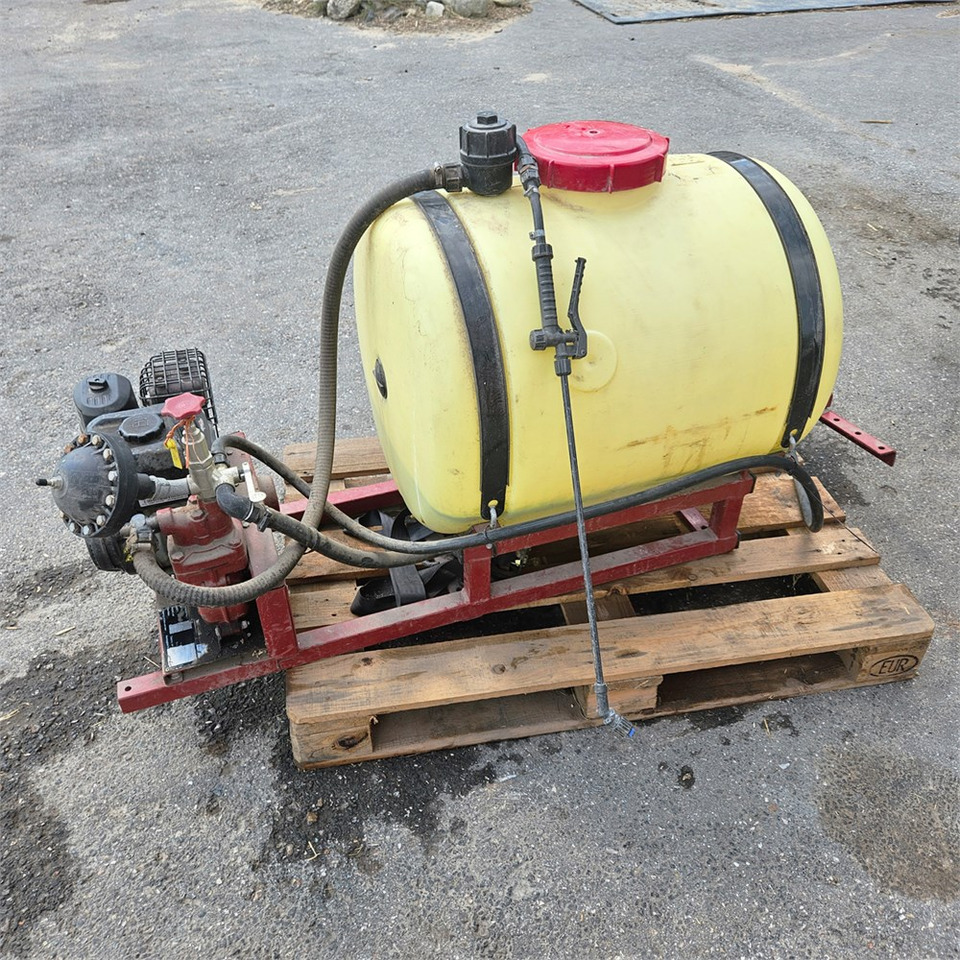 Hardi PU-200 - Postřikovač: obrázek 1 Hardi PU-200 - Postřikovač: obrázek 1