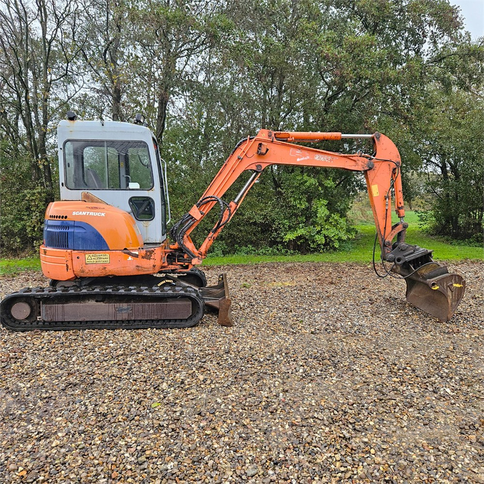 Hitachi FH50 U - Mini rýpadlo: obrázek 1 Hitachi FH50 U - Mini rýpadlo: obrázek 1