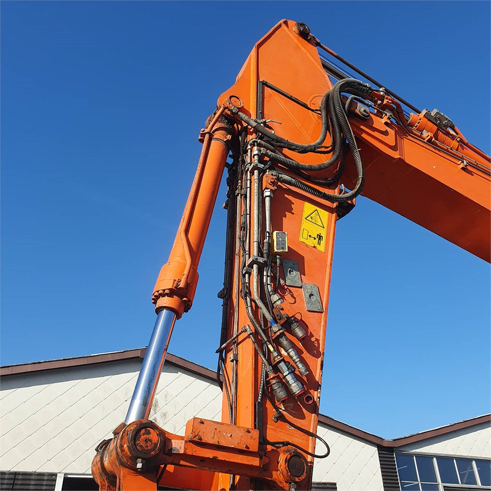 Hitachi Hitachi ZX250 LC-5B - Pásové rýpadlo: obrázek 5 Hitachi Hitachi ZX250 LC-5B - Pásové rýpadlo: obrázek 5