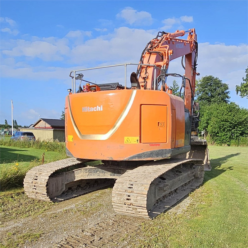 Hitachi ZX 225 - Pásové rýpadlo: obrázek 4 Hitachi ZX 225 - Pásové rýpadlo: obrázek 4