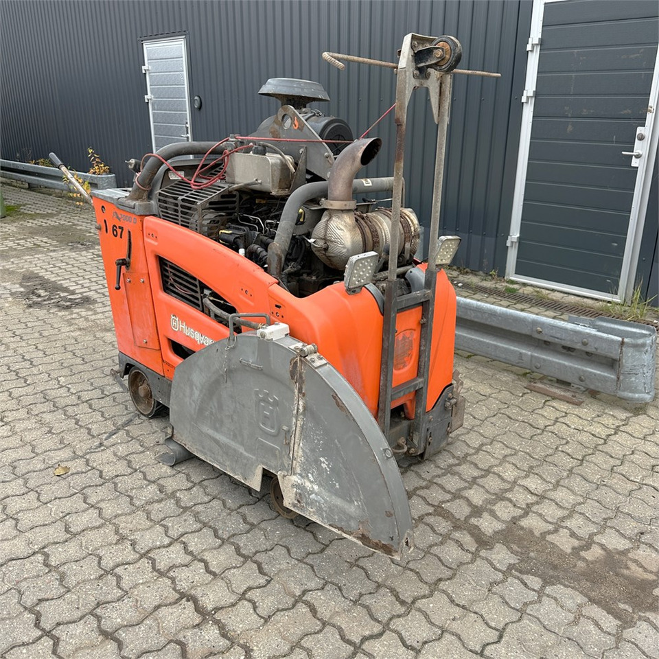 Husqvarna FS7000 D - Betonářská technika: obrázek 3 Husqvarna FS7000 D - Betonářská technika: obrázek 3