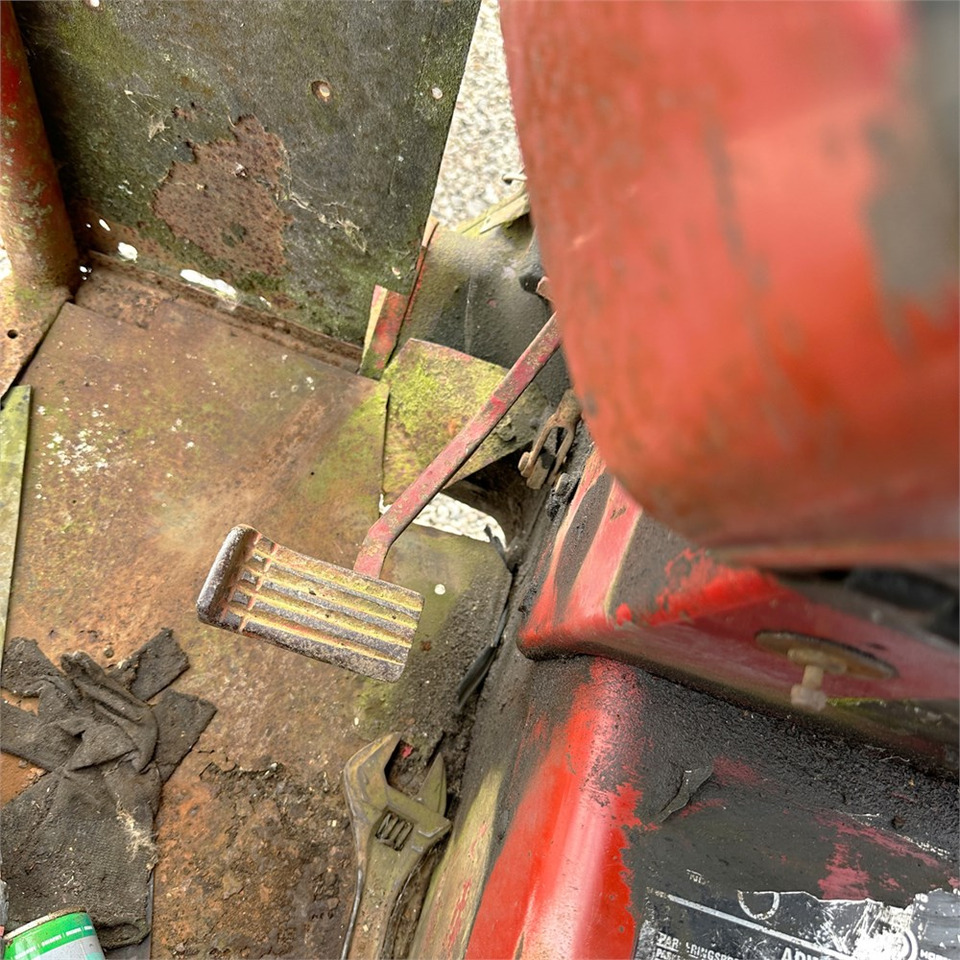 Traktor International IH 474: obrázek 22 Traktor International IH 474: obrázek 22