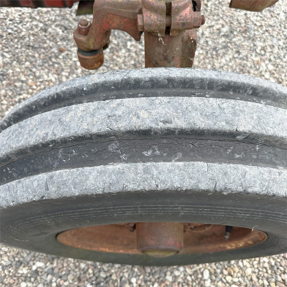 Traktor International IH 474: obrázek 41 Traktor International IH 474: obrázek 41