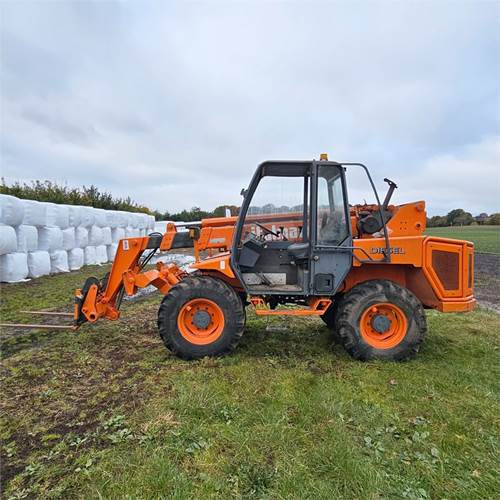 Italmacchine / Terex Lift 2009 - Teleskopický manipulátor: obrázek 5 Italmacchine / Terex Lift 2009 - Teleskopický manipulátor: obrázek 5