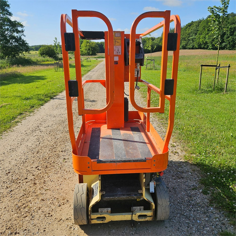 JLG 1230 ES - Vertikální sloupový výtah: obrázek 3 JLG 1230 ES - Vertikální sloupový výtah: obrázek 3