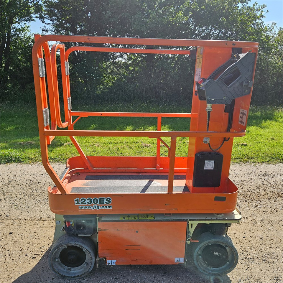 JLG 1230 ES - Vertikální sloupový výtah: obrázek 5 JLG 1230 ES - Vertikální sloupový výtah: obrázek 5