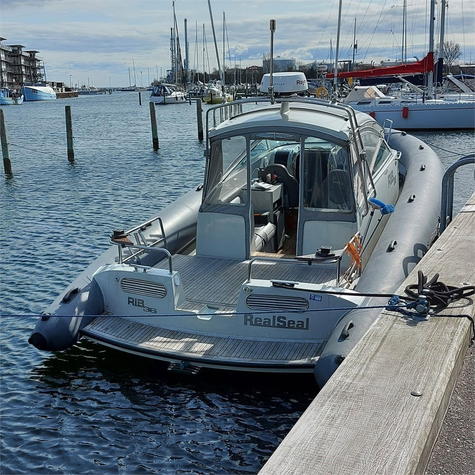 ABC RIB 36 Explorer - Jiná technika: obrázek 5 ABC RIB 36 Explorer - Jiná technika: obrázek 5