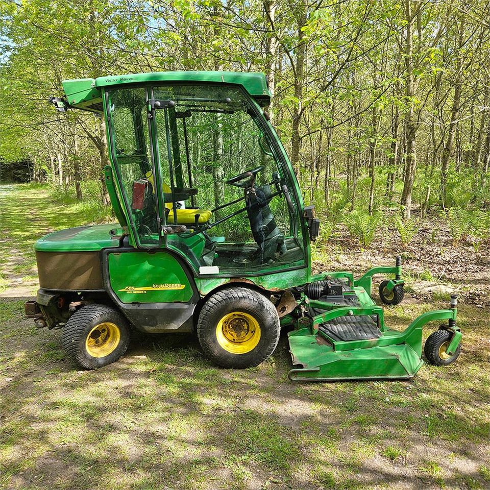 John Deere 1565 Series II 4WD - Sekačka na trávu: obrázek 5 John Deere 1565 Series II 4WD - Sekačka na trávu: obrázek 5