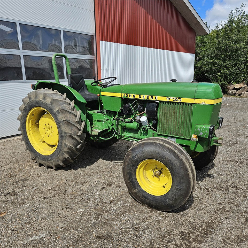 John Deere 1630 OU - Traktor: obrázek 1 John Deere 1630 OU - Traktor: obrázek 1
