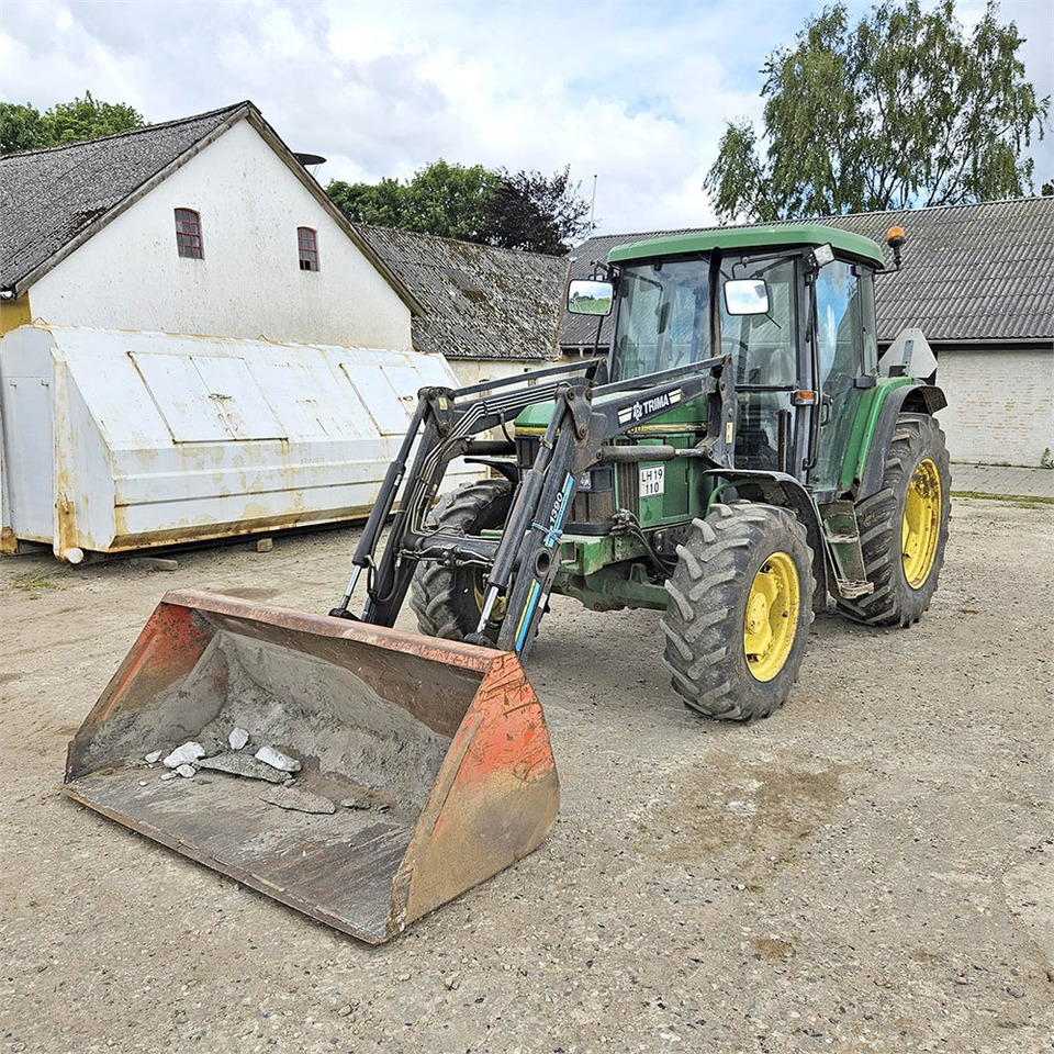 John Deere 6200 - Traktor: obrázek 2 John Deere 6200 - Traktor: obrázek 2