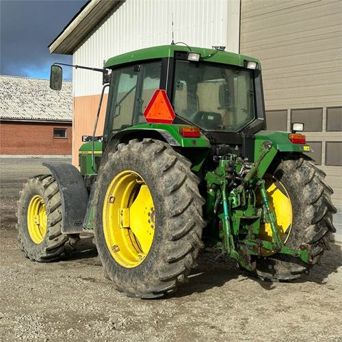 John Deere 6300 - Traktor: obrázek 3 John Deere 6300 - Traktor: obrázek 3