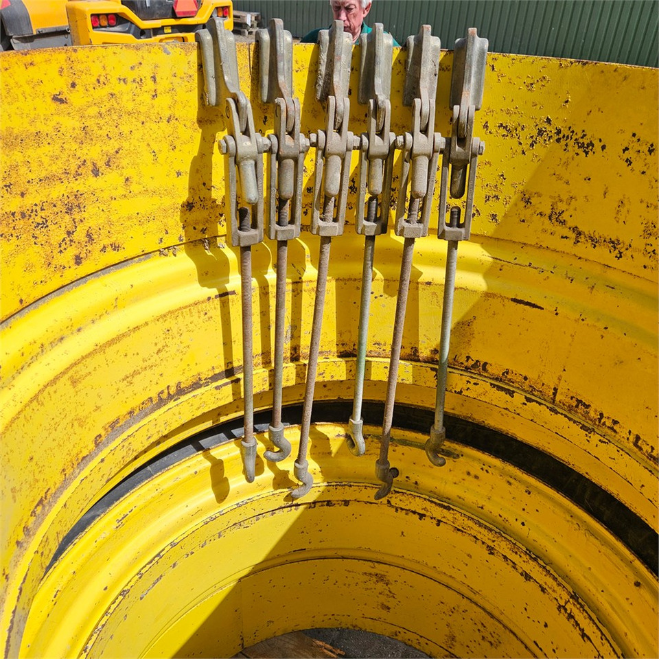 Traktor John Deere 650/65R42: obrázek 6 Traktor John Deere 650/65R42: obrázek 6