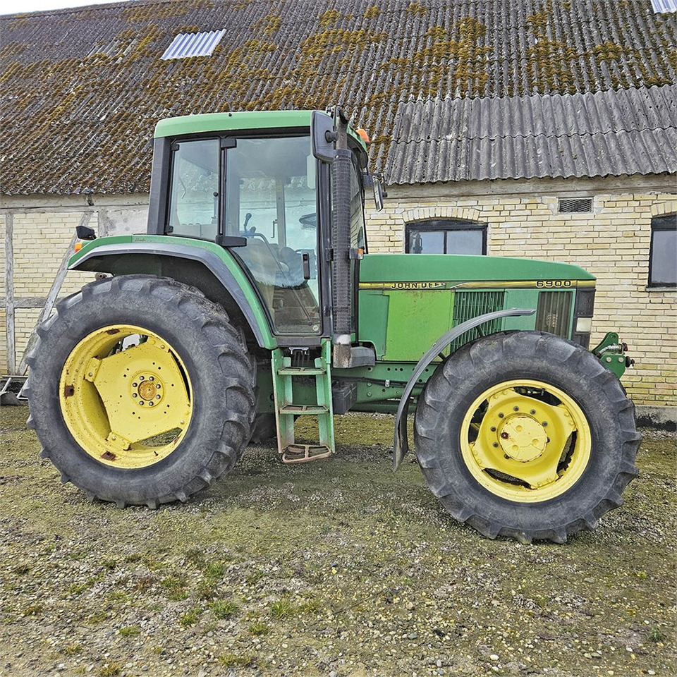 John Deere 6900 - Traktor: obrázek 2 John Deere 6900 - Traktor: obrázek 2