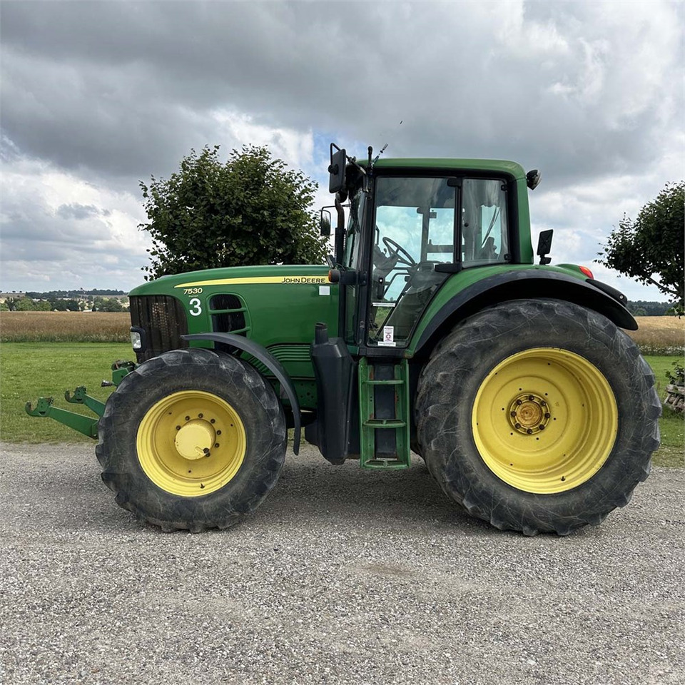 John Deere 7530 - Traktor: obrázek 5 John Deere 7530 - Traktor: obrázek 5