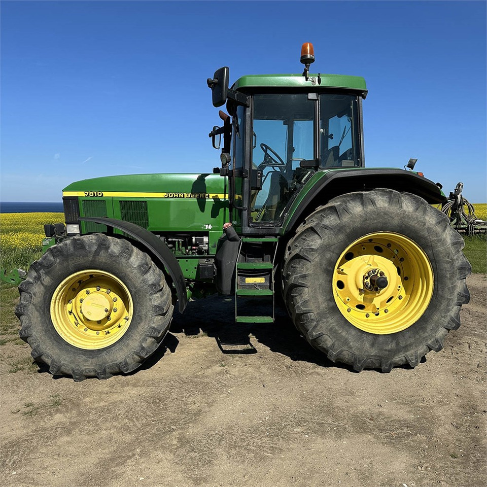 John Deere 7810 - Traktor: obrázek 4 John Deere 7810 - Traktor: obrázek 4