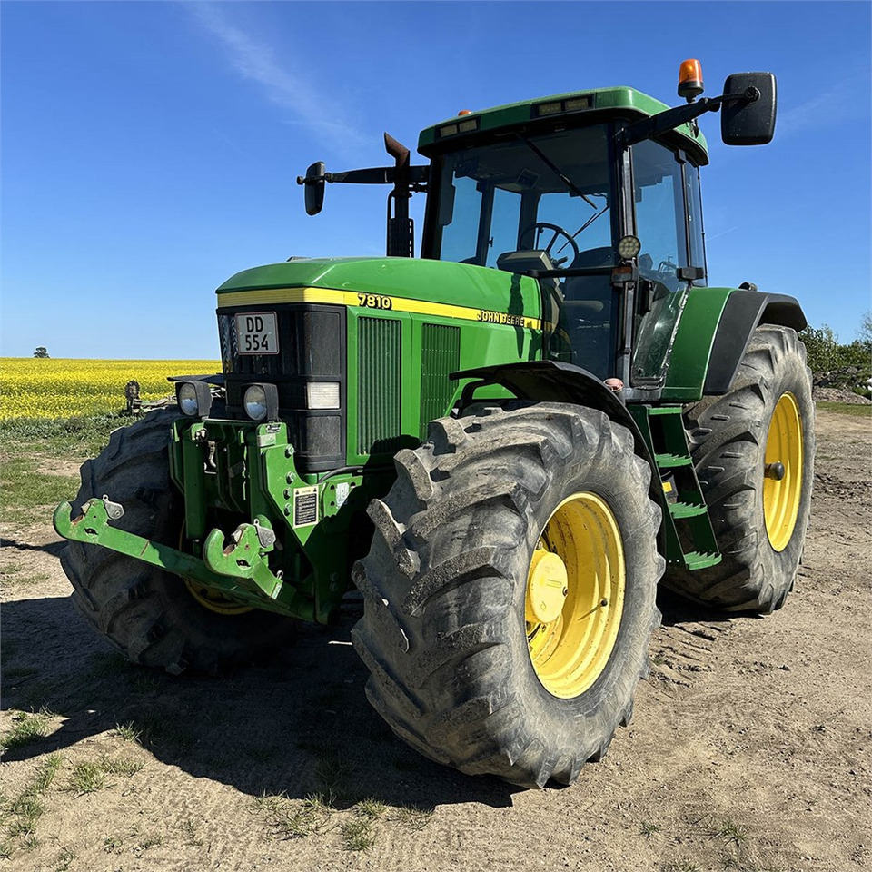 John Deere 7810 - Traktor: obrázek 2 John Deere 7810 - Traktor: obrázek 2