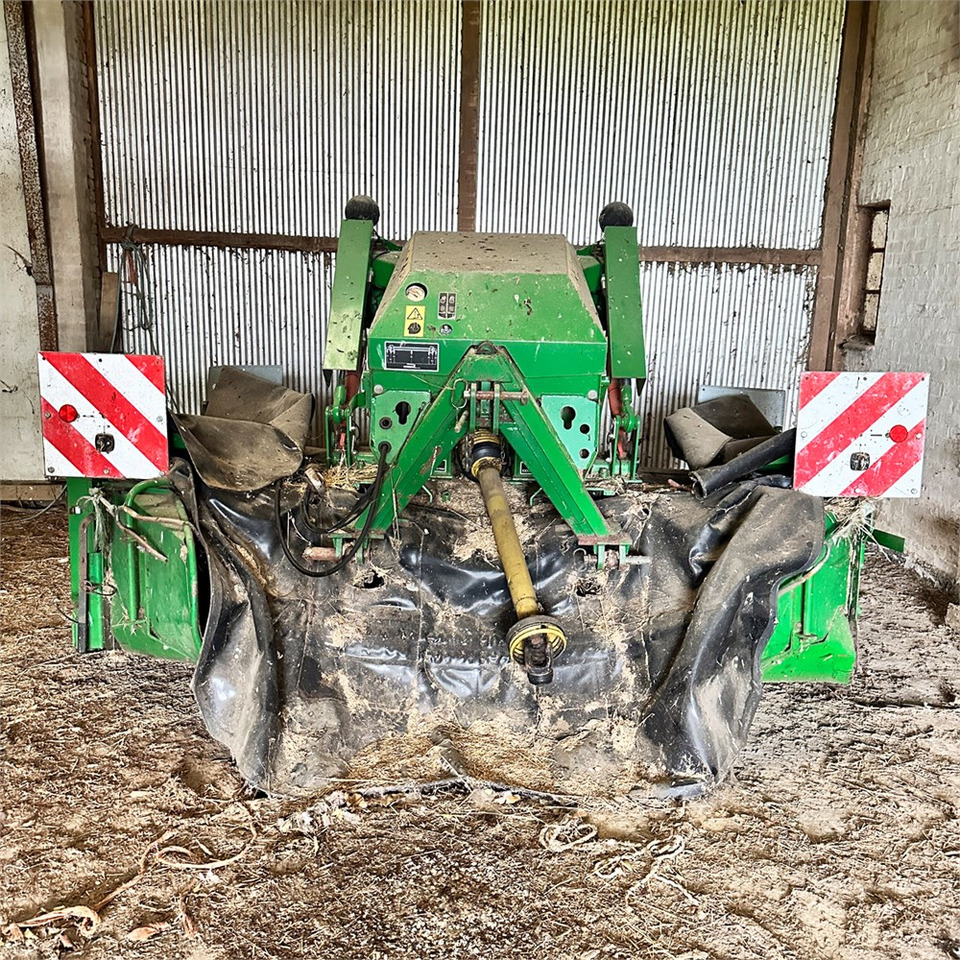 John Deere CC0131 - Stroj na sklizeň pícnin: obrázek 1 John Deere CC0131 - Stroj na sklizeň pícnin: obrázek 1