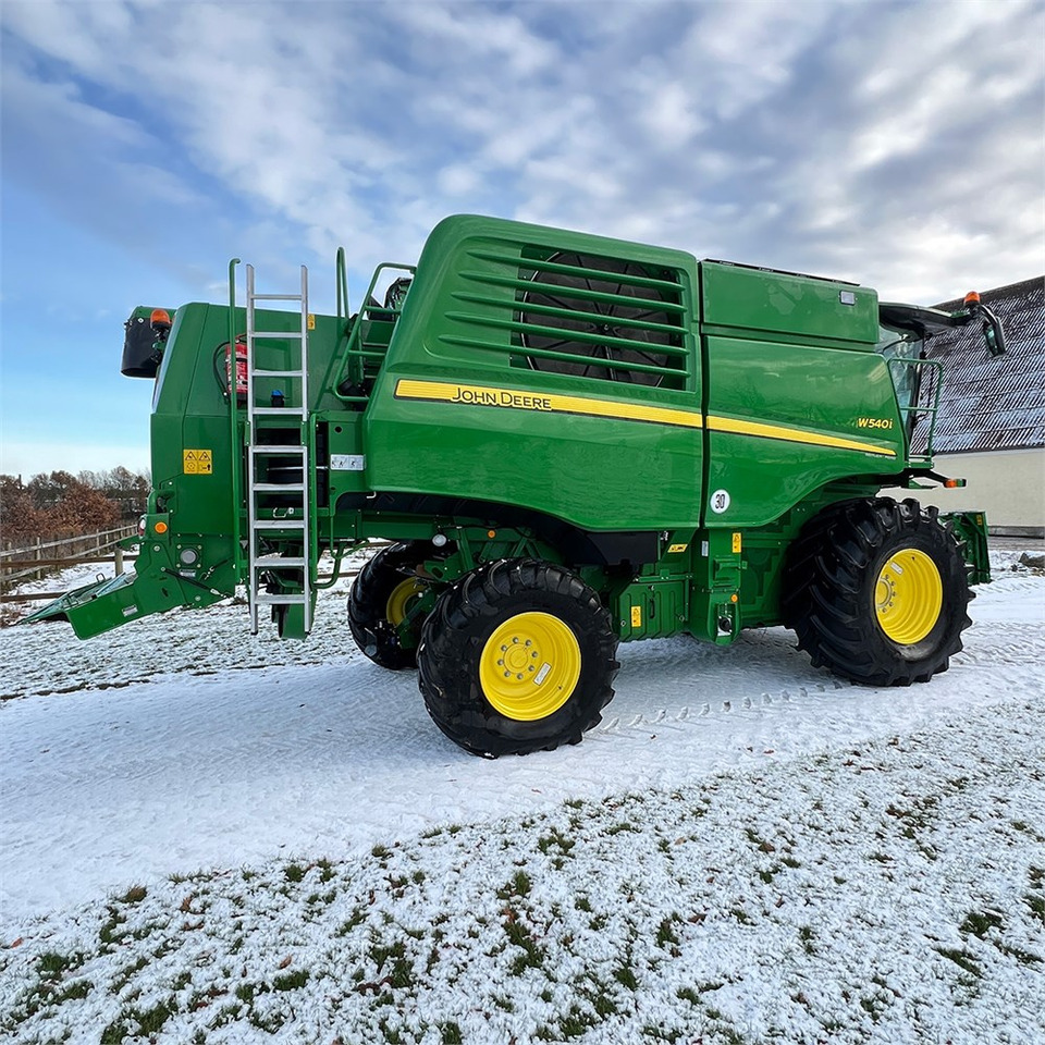 John Deere W540i - Kombajn: obrázek 5 John Deere W540i - Kombajn: obrázek 5