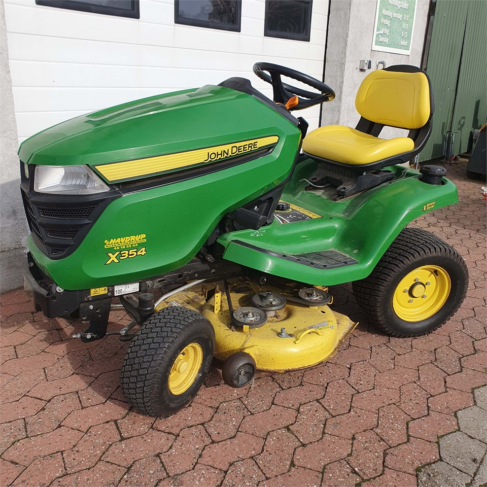John Deere X354 - Sekačka na trávu: obrázek 3 John Deere X354 - Sekačka na trávu: obrázek 3