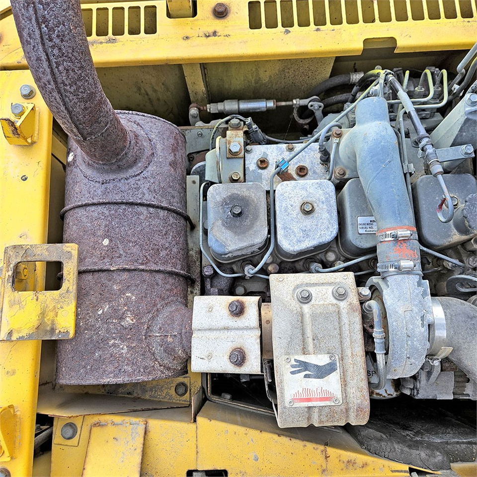 Pásové rýpadlo Komatsu PC130-6K: obrázek 28