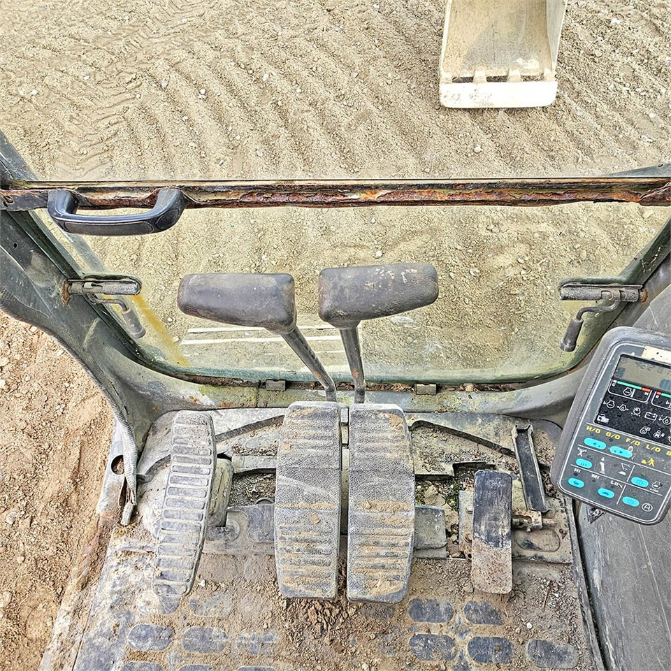 Pásové rýpadlo Komatsu PC130-6K: obrázek 19
