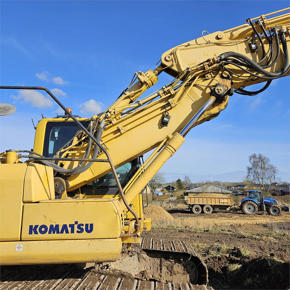 Pásové rýpadlo Komatsu PC210: obrázek 31
