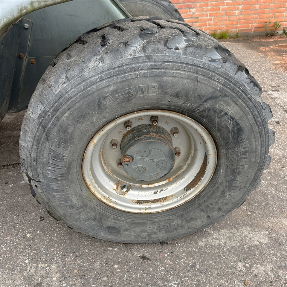 Kolový nakladač Kramer 380: obrázek 49 Kolový nakladač Kramer 380: obrázek 49