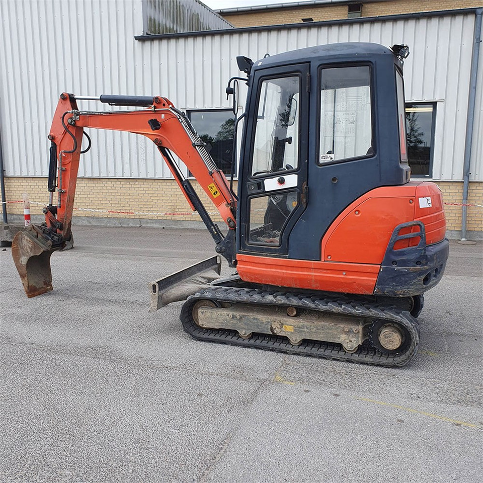 Kubota KX61-3 - Mini rýpadlo: obrázek 1 Kubota KX61-3 - Mini rýpadlo: obrázek 1