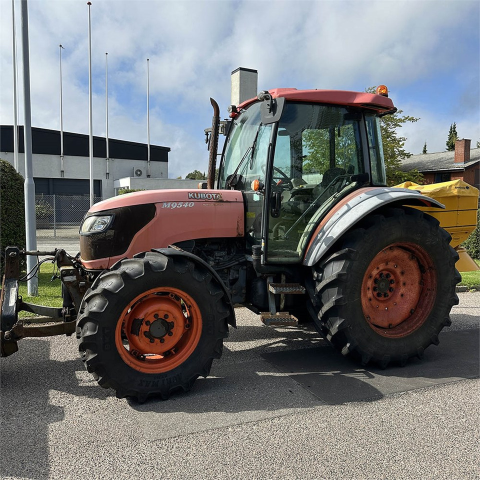 Kubota M 9540 2/4 WD - Traktor: obrázek 3 Kubota M 9540 2/4 WD - Traktor: obrázek 3