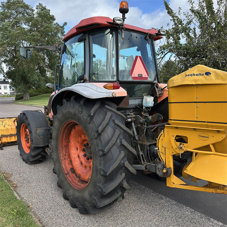 Kubota M 9540 2/4 WD - Traktor: obrázek 5 Kubota M 9540 2/4 WD - Traktor: obrázek 5