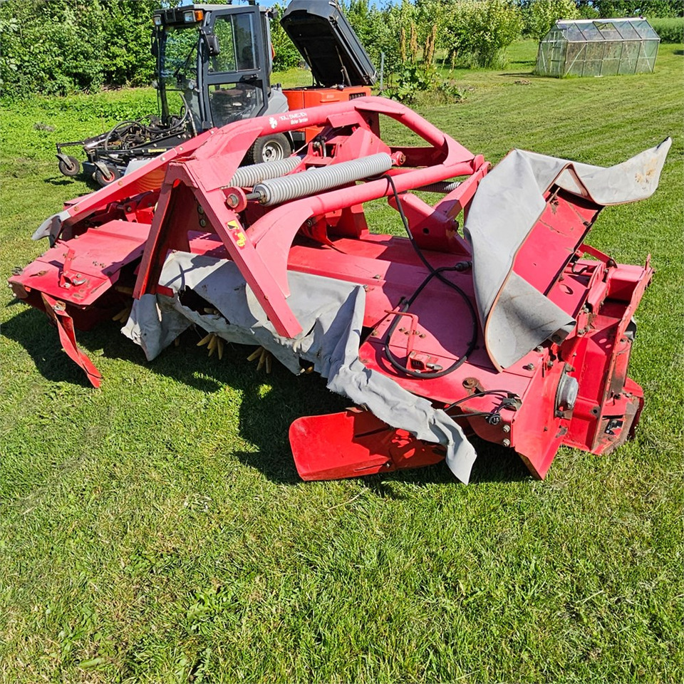 Kuhn GMD 900 - Stroj na sklizeň pícnin: obrázek 3 Kuhn GMD 900 - Stroj na sklizeň pícnin: obrázek 3