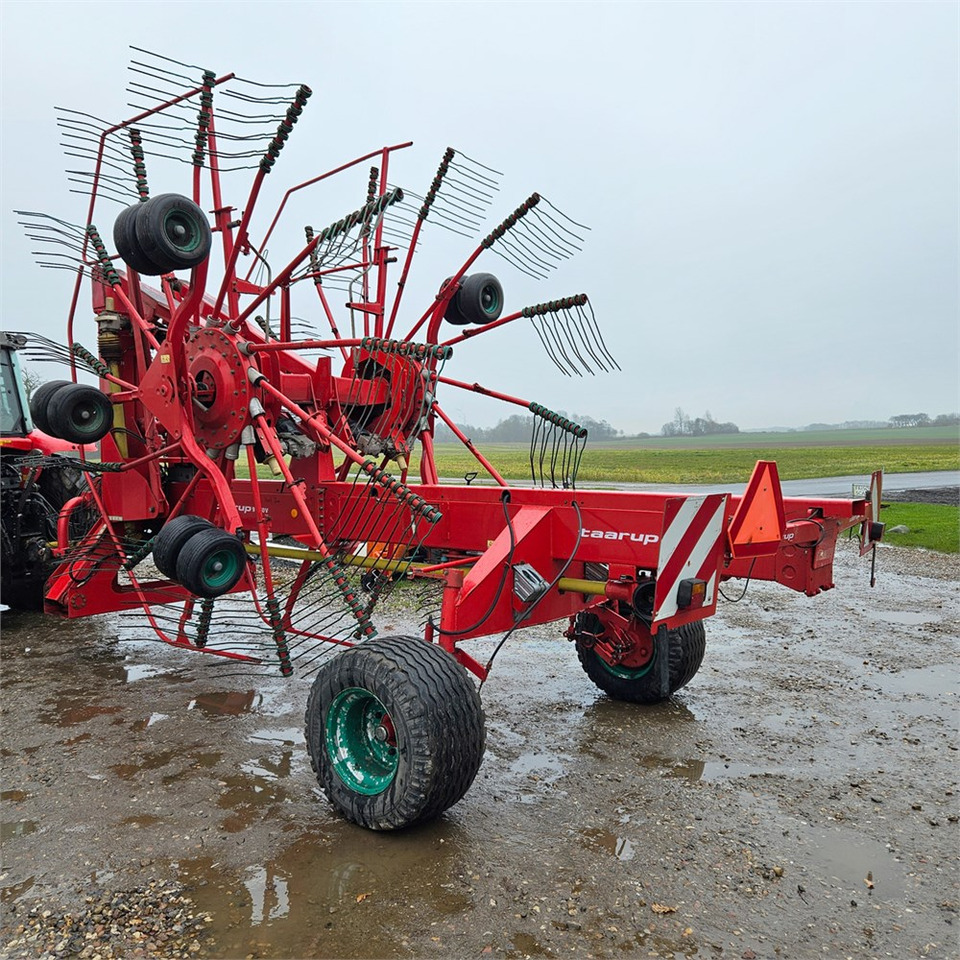 Kverneland Taarup 90150 V - Stroj na sklizeň pícnin: obrázek 2 Kverneland Taarup 90150 V - Stroj na sklizeň pícnin: obrázek 2