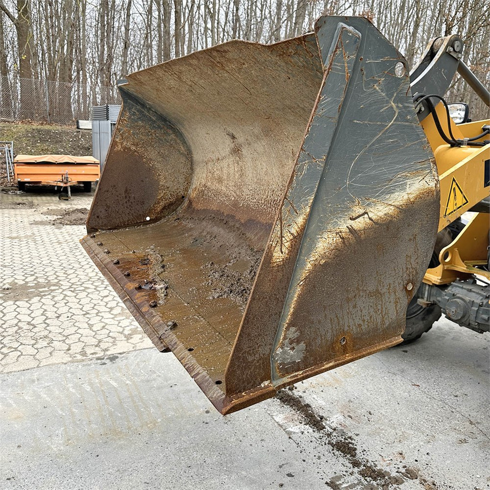 Kolový nakladač Liebherr L506C: obrázek 30