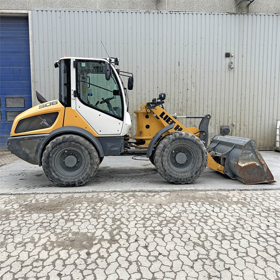 Kolový nakladač Liebherr L506C: obrázek 7