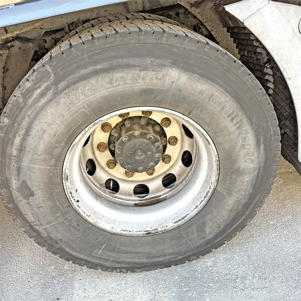 Nákladní automobil valníkový/ Plošinový, Rozstřikovač živic MAN TG 35. 8x2-6 BL: obrázek 42