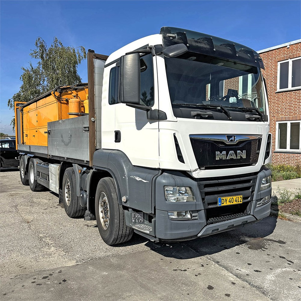 Nákladní automobil valníkový/ Plošinový, Rozstřikovač živic MAN TG 35. 8x2-6 BL: obrázek 8