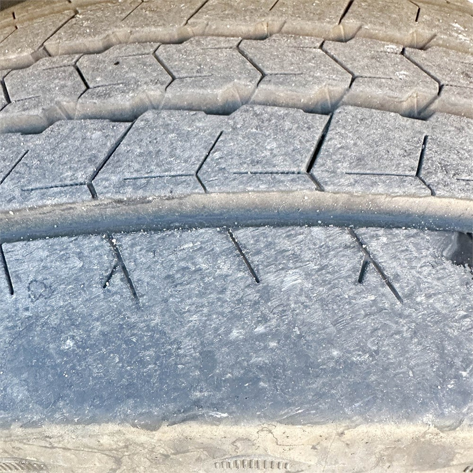 Nákladní automobil valníkový/ Plošinový, Rozstřikovač živic MAN TG 35. 8x2-6 BL: obrázek 41