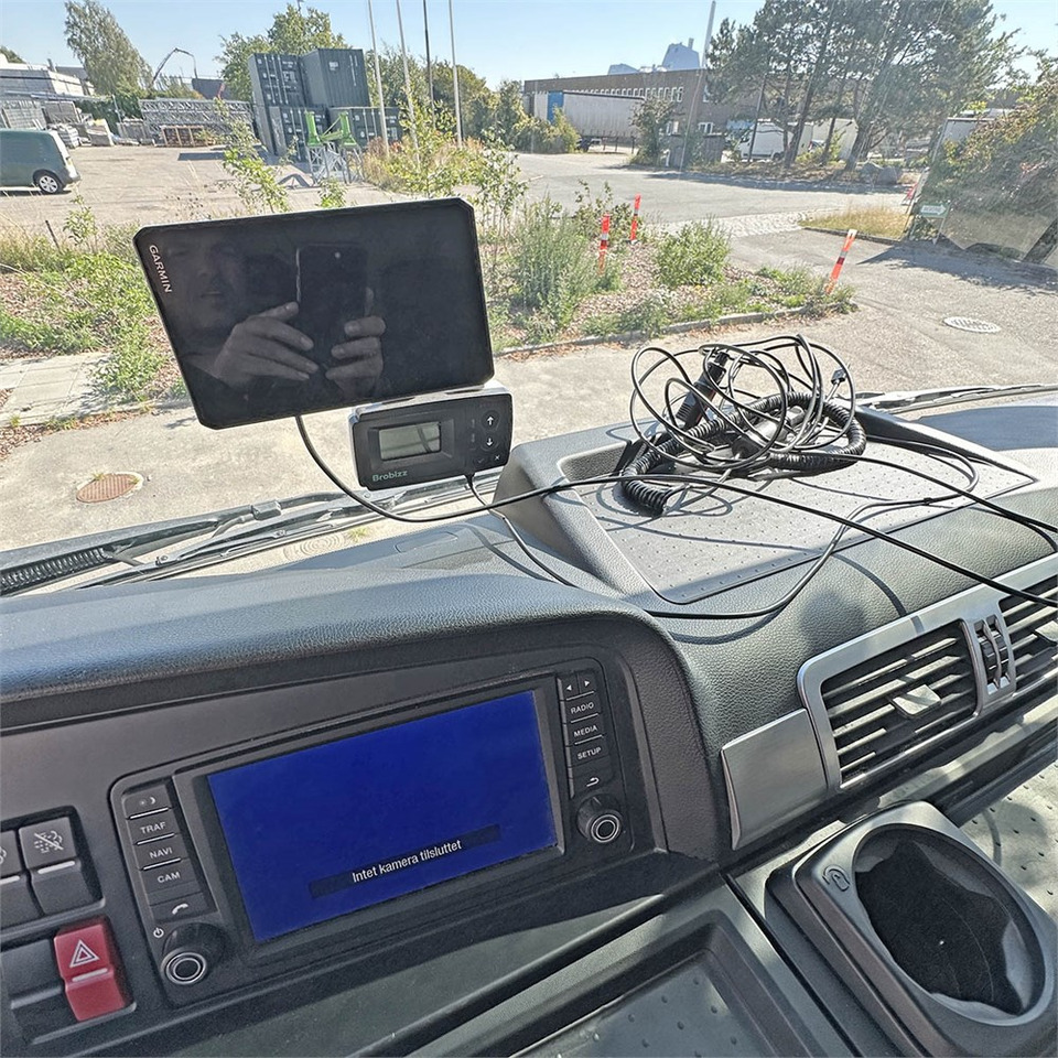 Nákladní automobil valníkový/ Plošinový, Rozstřikovač živic MAN TG 35. 8x2-6 BL: obrázek 33