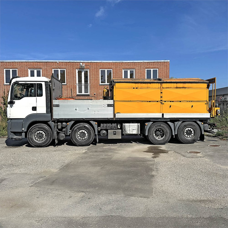 MAN TG 35. 8x2-6 BL - Nákladní automobil valníkový/ Plošinový, Rozstřikovač živic: obrázek 3 MAN TG 35. 8x2-6 BL - Nákladní automobil valníkový/ Plošinový, Rozstřikovač živic: obrázek 3